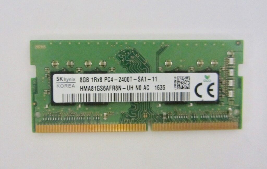 Hynix 8GB PC4-19200 2400MHz DDR4 SODIMM Laptop Memory HMA81GS6AFR8N-UH