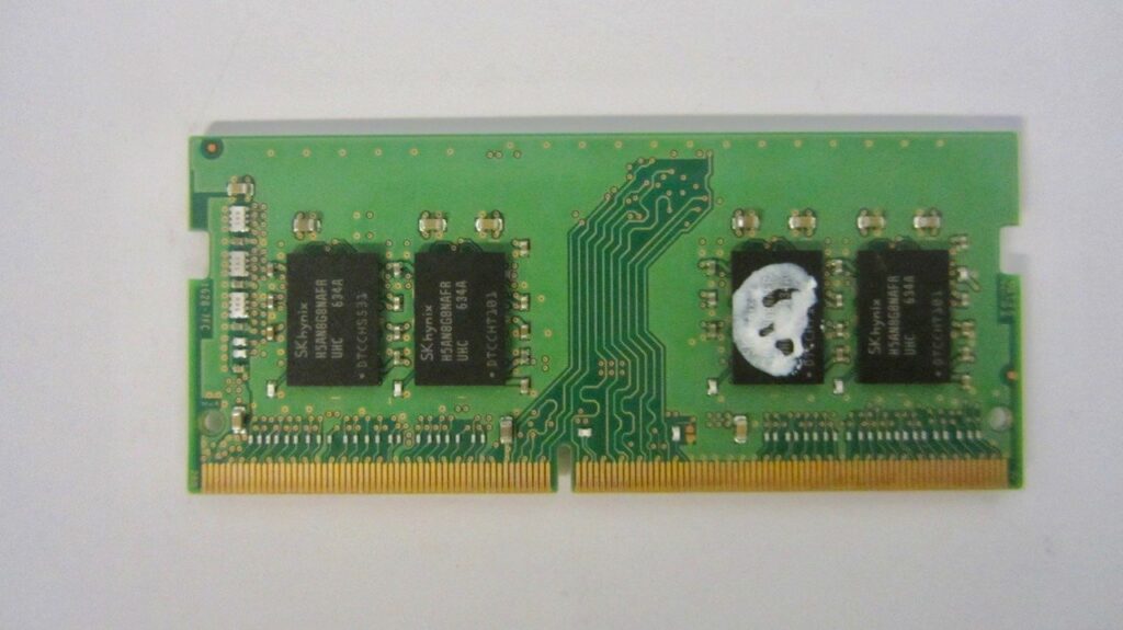 Hynix 8GB PC4-19200 2400MHz DDR4 SODIMM Laptop Memory HMA81GS6AFR8N-UH - Image 2