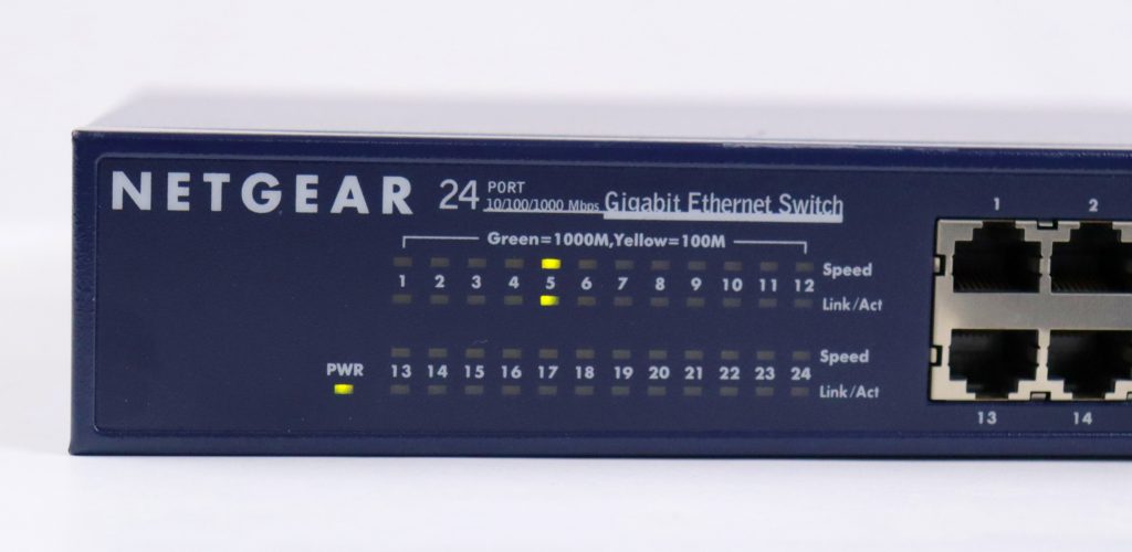 Netgear 24-Port Gigabit Ethernet Switch JGS524 - Image 2