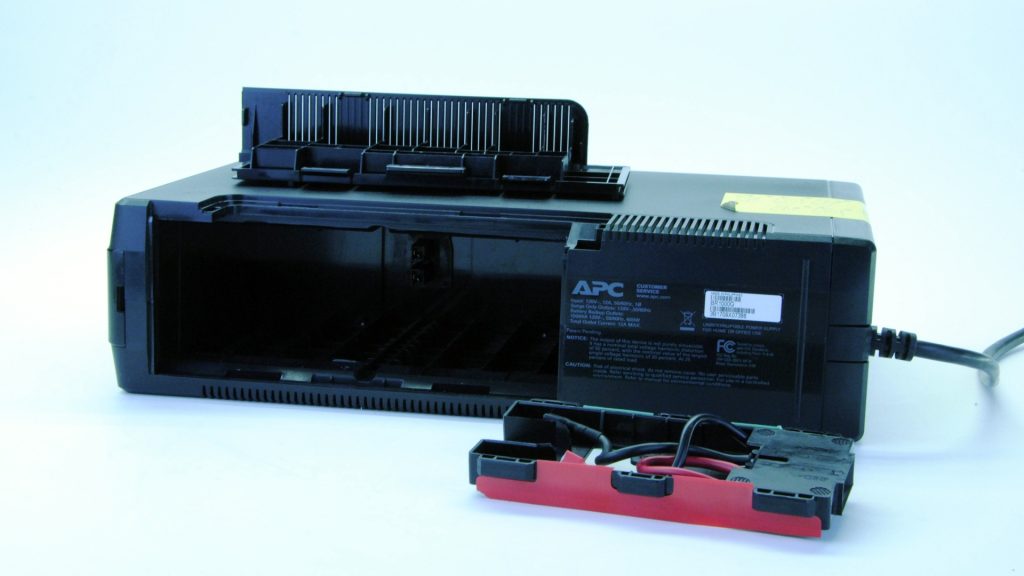 APC Back-UPS Pro 1000 BR1000G 1000VA 8x Outlets No Batteries - Image 3