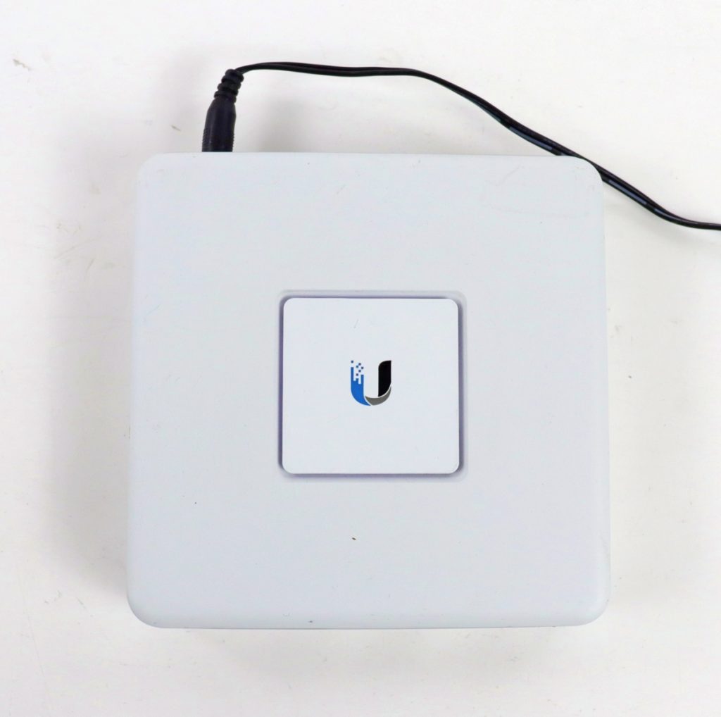 Ubiquiti Networks Unifi Security Gateway USG - Image 2