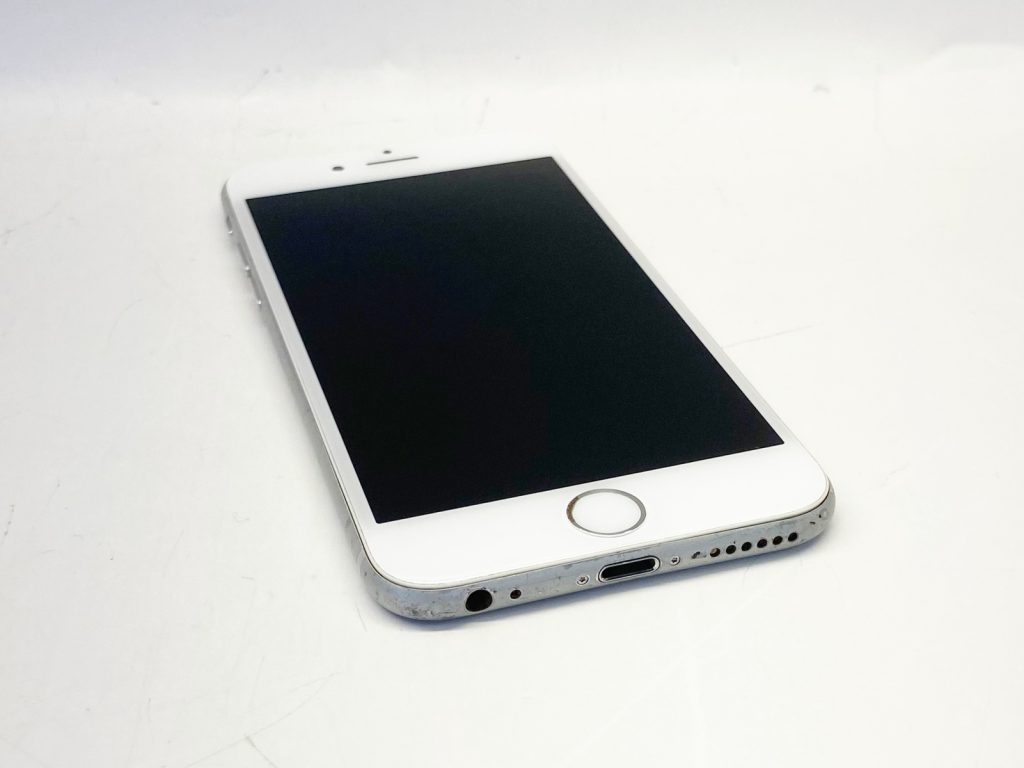 Apple iPhone 6 A1549 64GB Silver Unlocked Cell Phone MG642LL/A