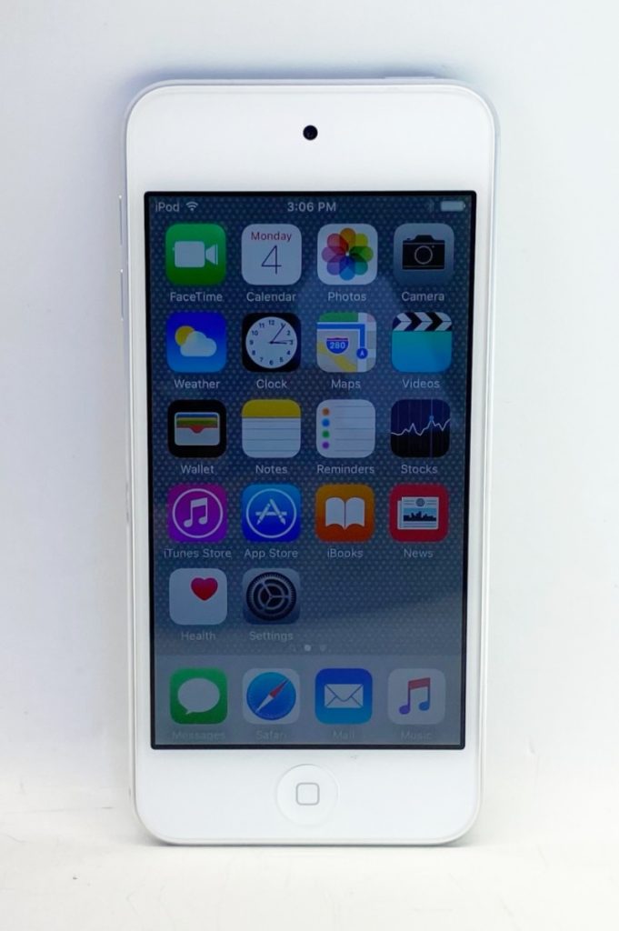 Apple iPod Touch 16GB 6th Generation Silver A1574 MKH42LL/A