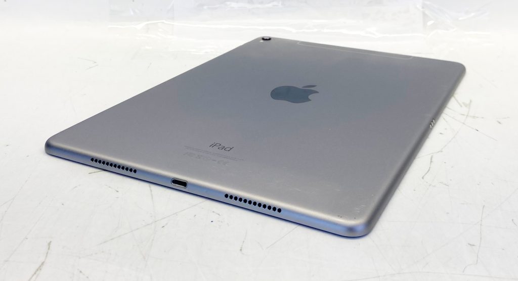 Apple iPad Pro A1674 9.7″ MLQ32LL/A 128GB WIFI + Cellular Space