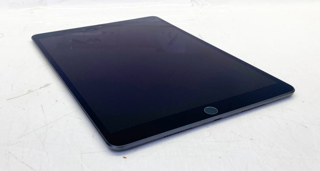 Apple iPad Air 3rd Gen 10.5″ MUUJ2LL/A A2152 Space Gray 64GB WiFi