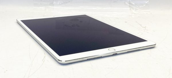 Apple iPad Pro 1st Gen A1701 10.5″ MQDW2LL/A 64GB WIFI Silver
