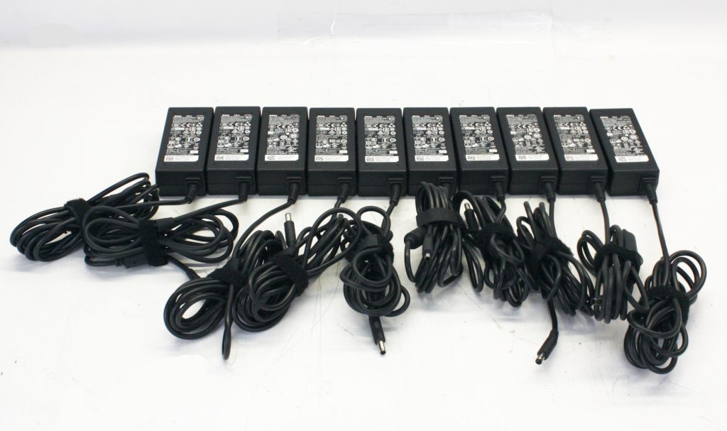 Lot of 10 Dell 45W AC Adapter 4.5mm Small Tip with Power Cables 19.5V 2.31A