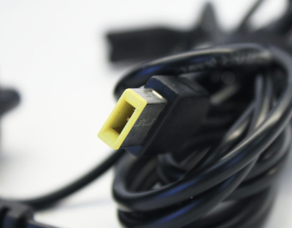 Lot of 2 Genuine Lenovo AC Adapter 135W 20V 6.75A with Power Cables - Image 7