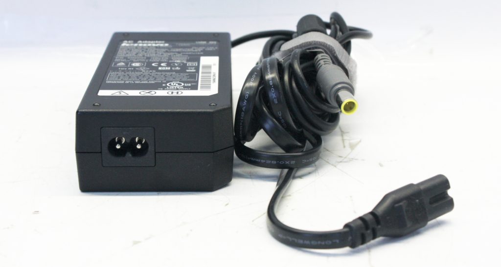 Lot of 2 Genuine Lenovo AC Adapter Round Tip 135W 20V 6.75A with Power Cables 45N0055 - Image 4