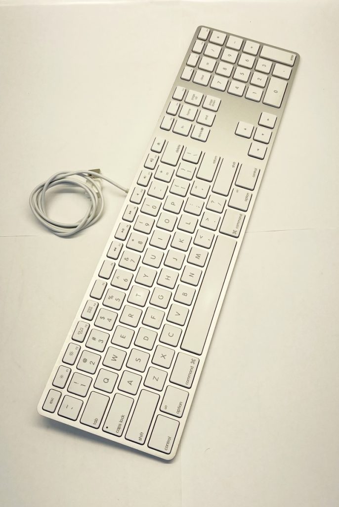 Apple Wired Keyboard A1243 EN-US Numeric Keypad + Mighty Mouse USB Wired A1152 - Image 3