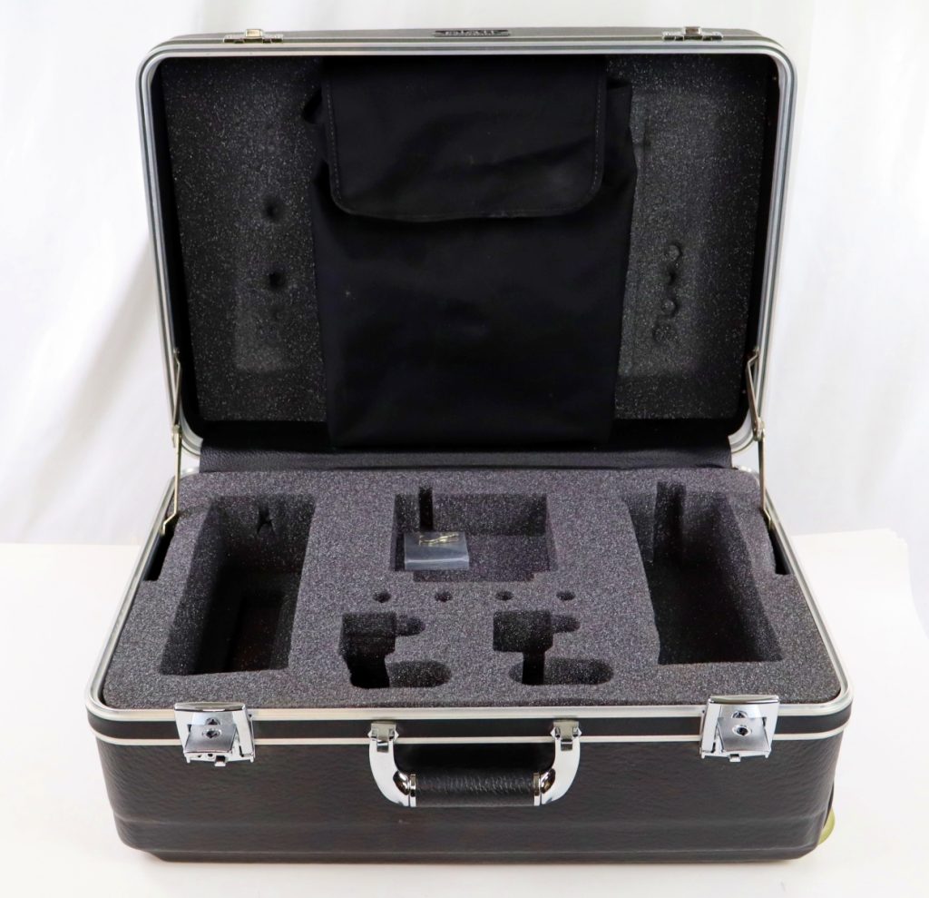 Platt 201407H Heavy-Duty Case with Wheels and Telescoping Handle - Image 2