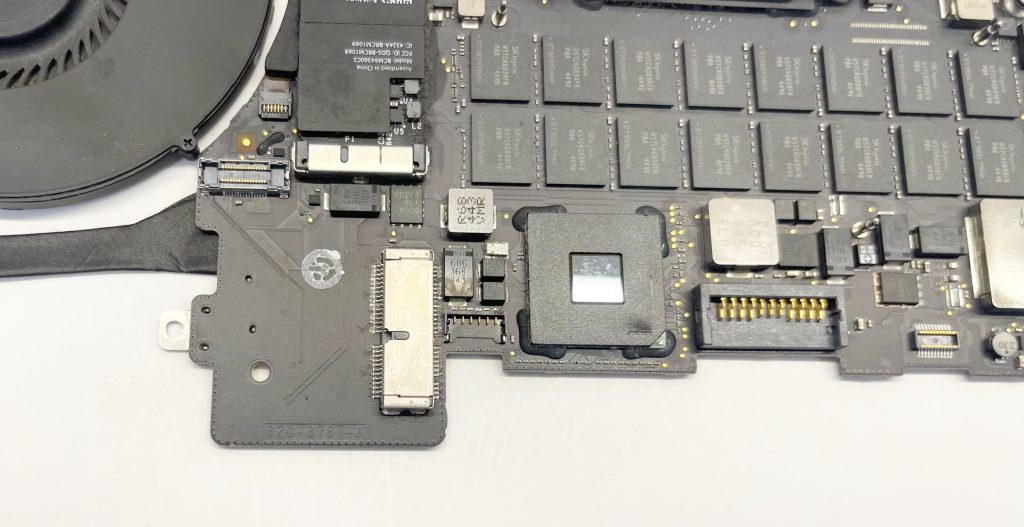 Apple MacBook Pro A1398 15" Mid 2014 Logic Board i7 2.5GHz 16GB MGXC2 820-3787-A - Image 4