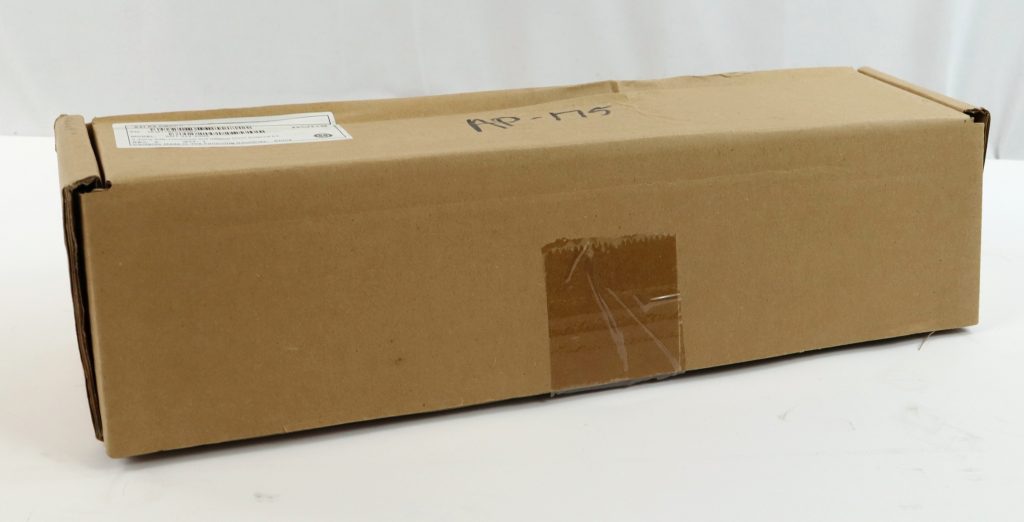 ANT-2x2-2005 Aruba 2.4GHz 5dBi Horizontal Vertical Omni Antenna Kit New Open Box - Image 4