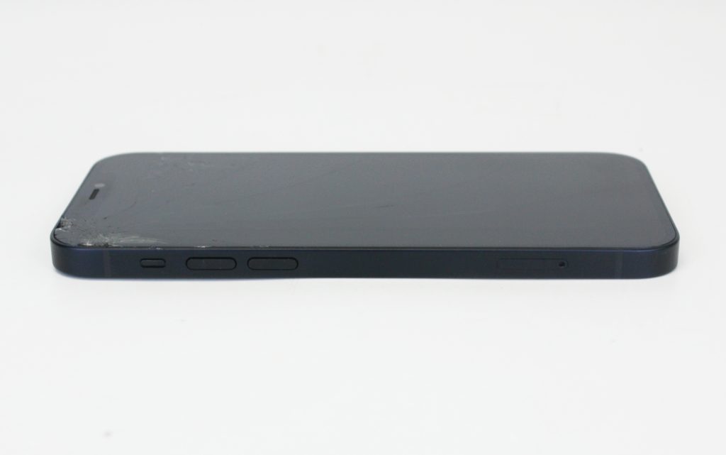 Apple iPhone 12 A2172 MGEF3LL/A 64GB *CRACKED* - Image 4