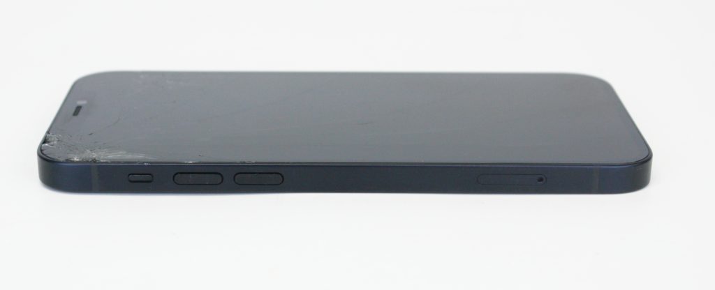 Apple iPhone 12 A2172 MGEF3LL/A 64GB *CRACKED* - Image 3