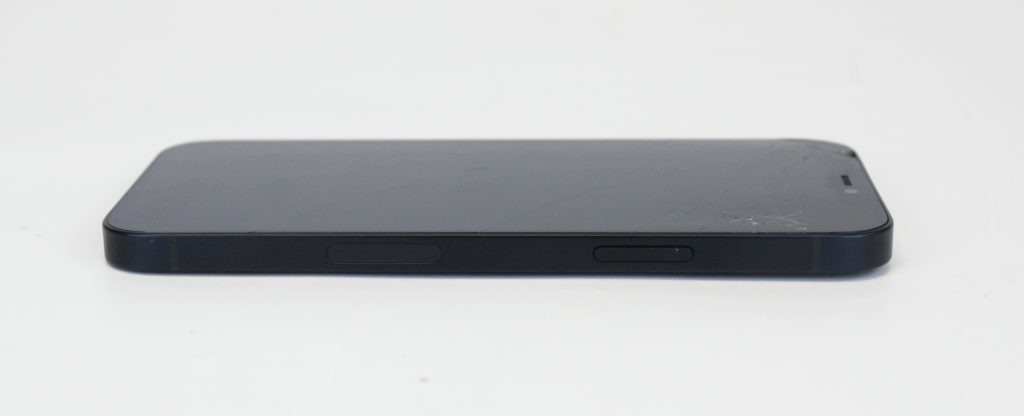 Apple iPhone 12 A2172 MGEF3LL/A 64GB *CRACKED* - Image 7
