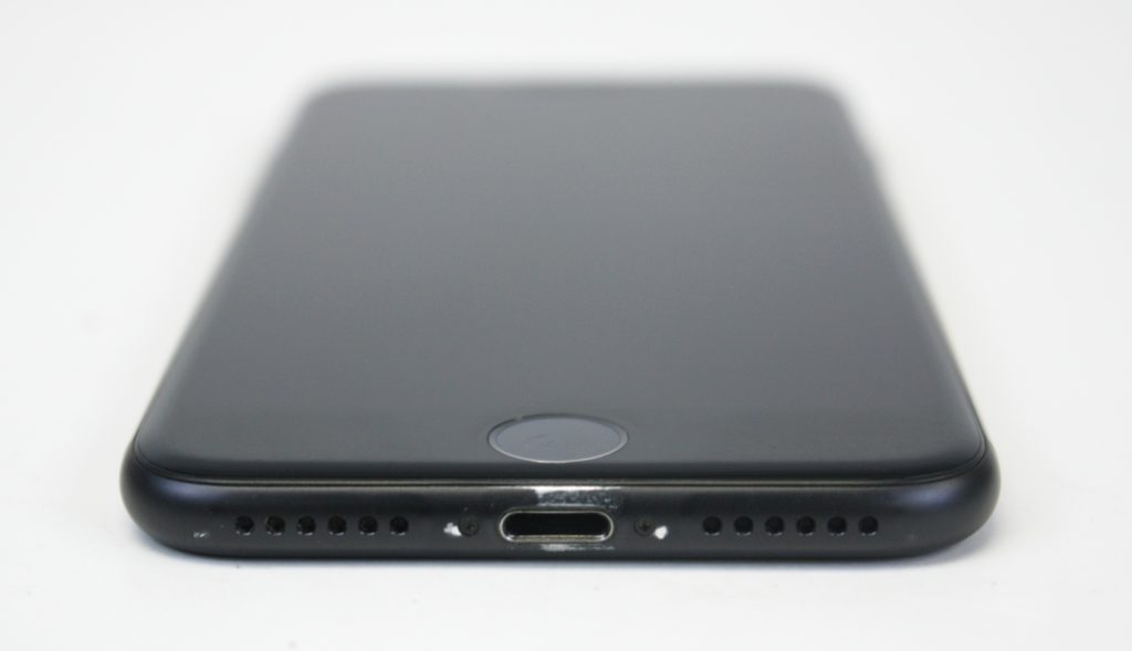 Apple iPhone 7 A1778 MN9D2LL/A 32GB AT&T Black - Image 3