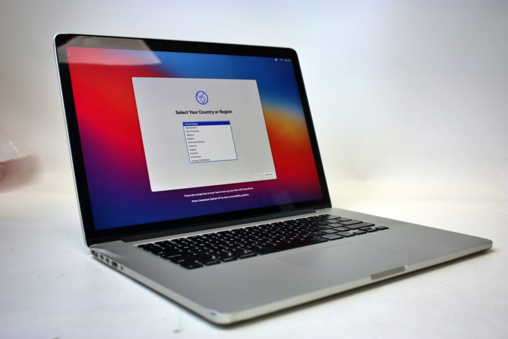 MacBook Pro 15" Retina Mid 2014 2.5GHz Intel Core i7 16GB 500 GB NVIDIA GeForce GT 750M