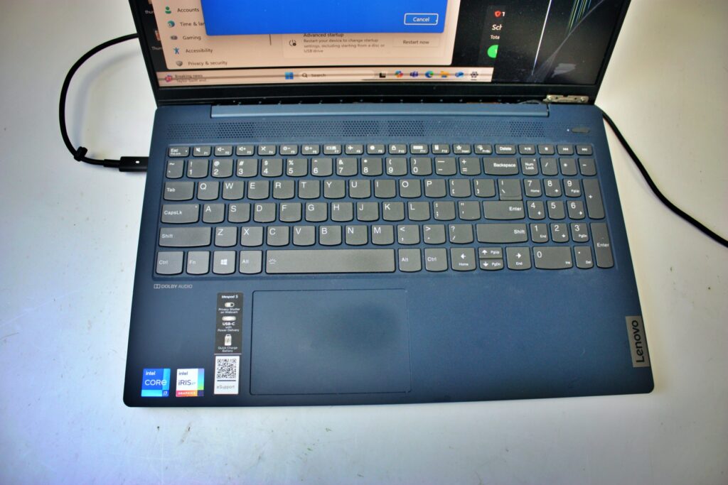 Lenovo Ideapad 5 14" I7-1165G7 12GB RAM 500GB SSD Intel Irisx Graphics Screen Repair - Image 2