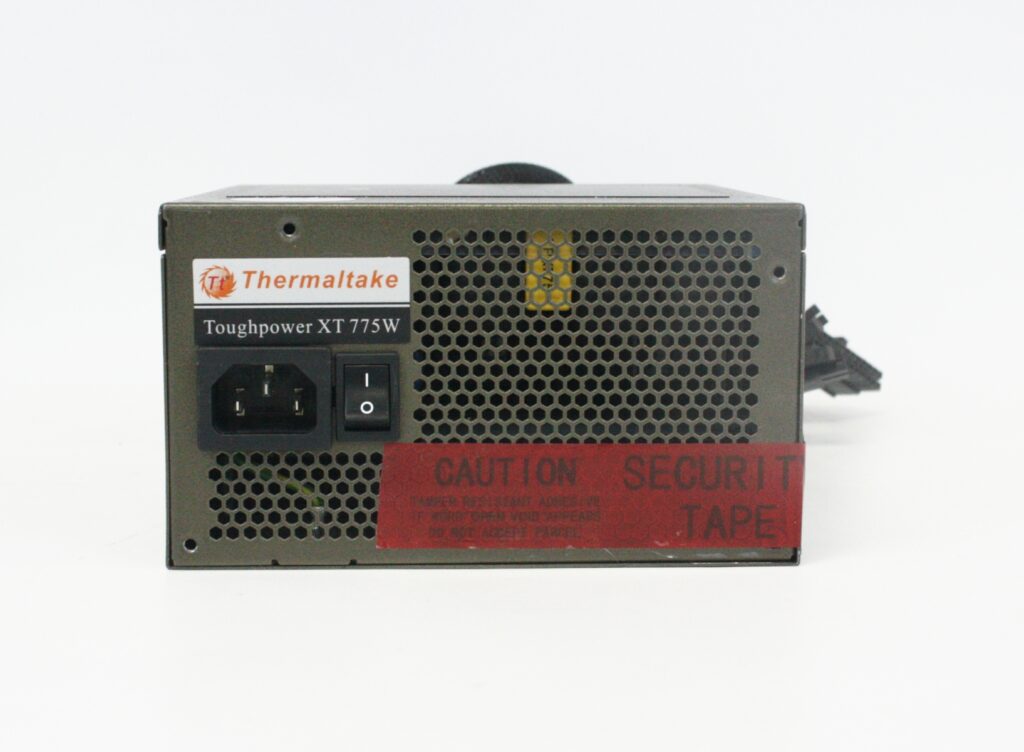 Thermaltake Toughpower Power Supply XT 775W TP-775AH3CC / TPX-775M Tested - Image 4