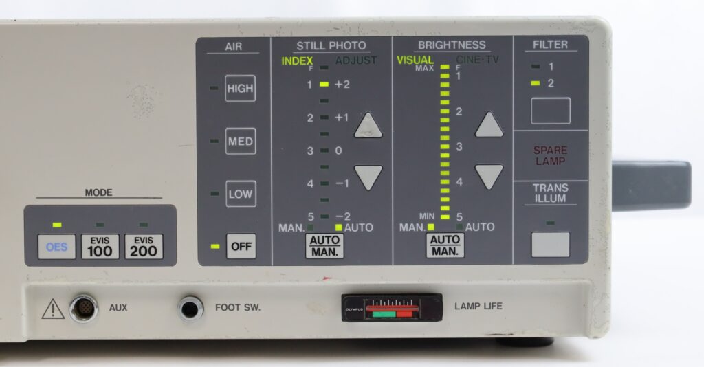 Olympus CLV-U20 EVIS Xenon Universal Light Source - Image 3