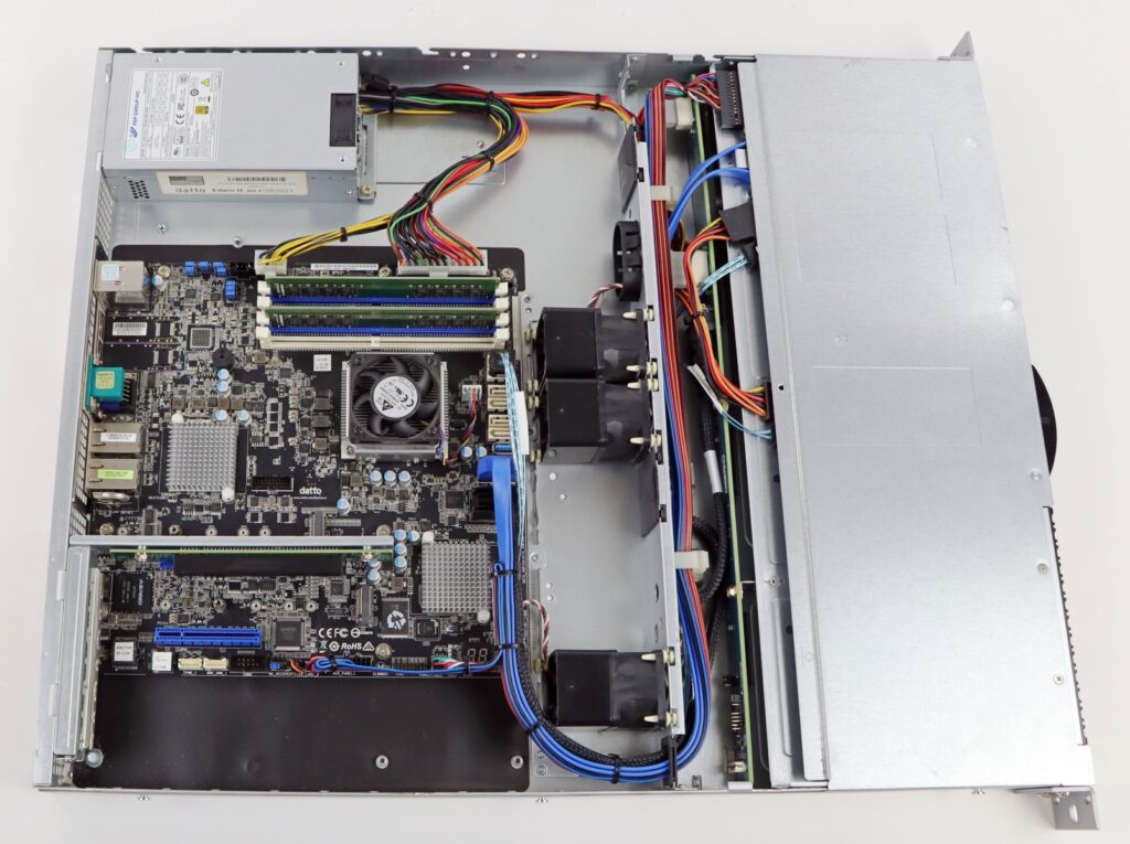 Datto SP3 S3P2000 Xeon D-1541 2.10GHz 32GB DDR4 D1541D4U-2TBR Server Needs HDD - Image 3