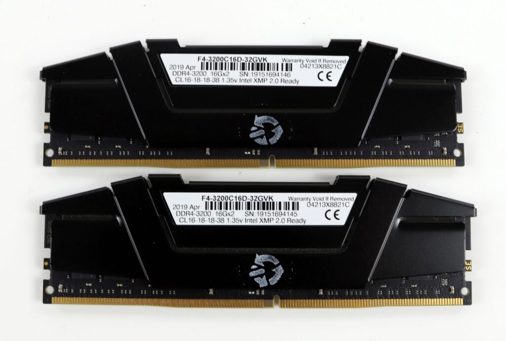 G.Skill RipJaws V 32GB(2x16GB) F4-3200C16D-32GVK 3200MHz DDR4 Memory - Image 2