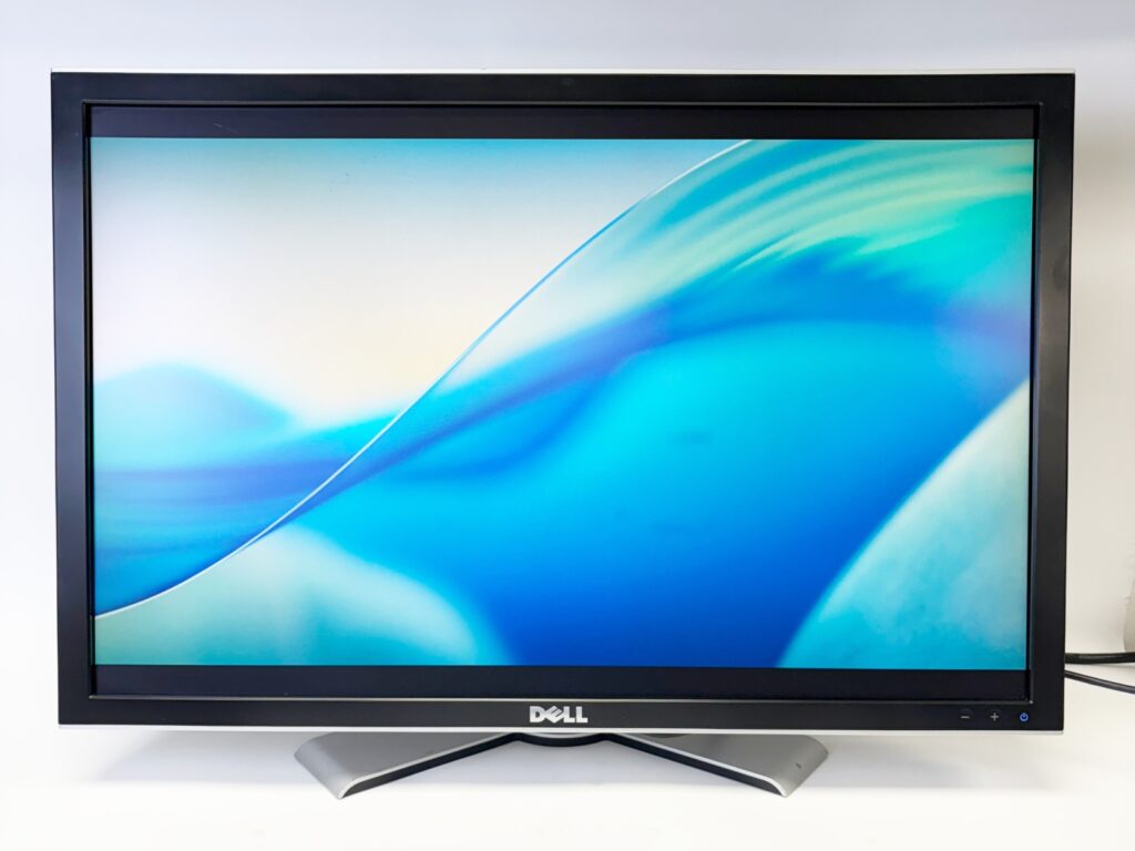 Dell 3007WFPt 30-inch UltraSharp Widescreen LCD Monitor USB Hub SD DVI-D YW258