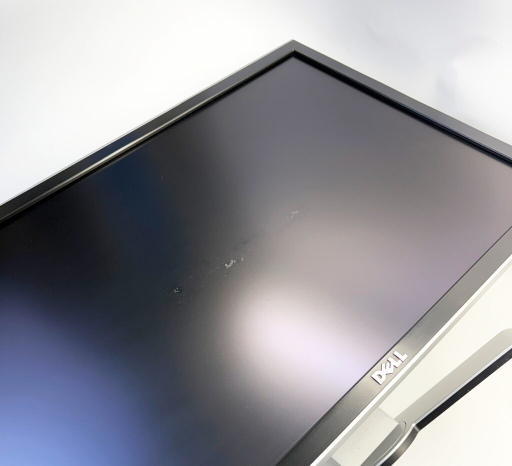 Dell 3007WFPt 30-inch UltraSharp Widescreen LCD Monitor USB Hub SD DVI-D YW258 - Image 4