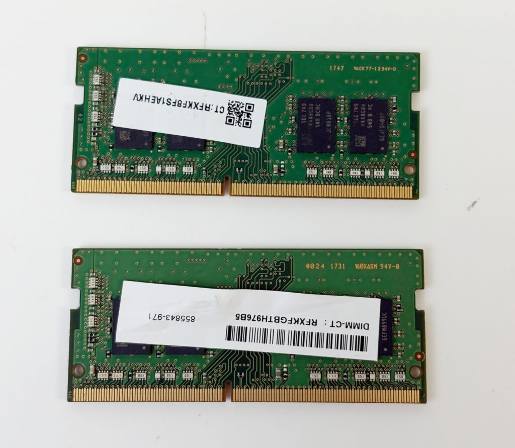 Samsung 16GB (2x8GB) PC4-2400T DDR4 2400 SODIMM Laptop Memory M471A1K43BB1-CRC - Image 2