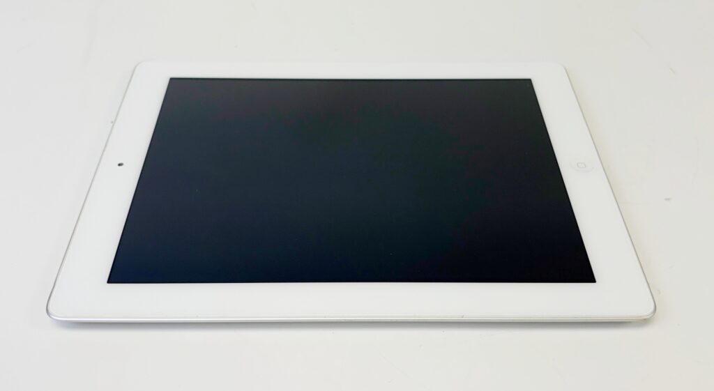 Apple iPad (3rd gen) A1416 16GB 9.7" Wi-Fi Tablet White - Image 3