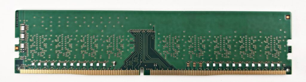 SK Hynix 4GB DDR4-2133 PC4-17000 Desktop Memory HMA451U6AFR8N-TF - Image 2