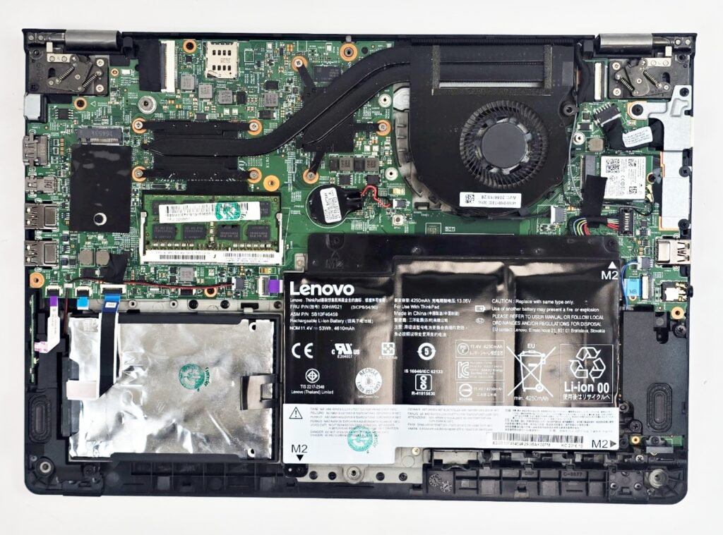 Lenovo ThinkPad 2-in-1 Yoga 14 Intel i5-6200U 8 GB RAM 265GB SSD - Image 2
