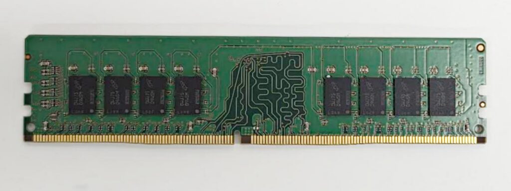 Micron 16GB 1x16GB 2Rx8 PC4-3200AA DDR4 Desktop Memory MTA16ATF2G64AZ-3G2 - Image 2
