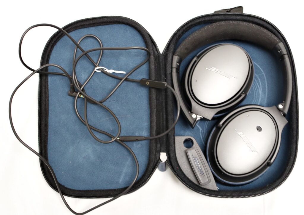 Bose QuietComfort 25 QC25 Wired Noise Cancelling Headphones with Case Black